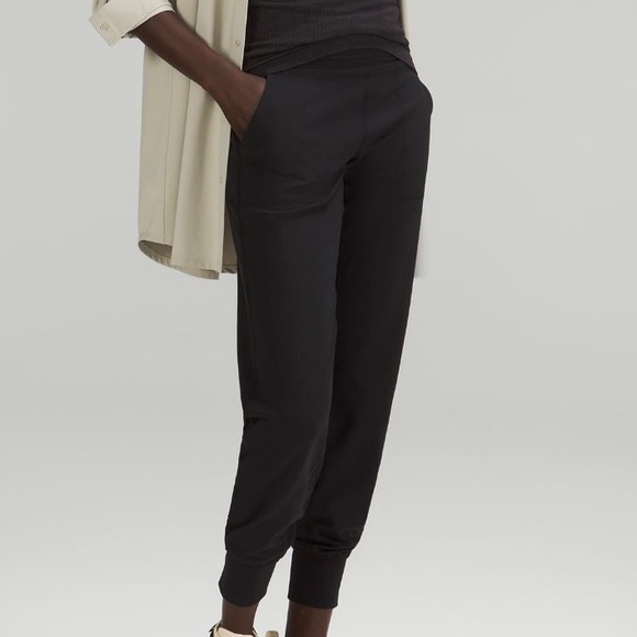 Lululemon align jogger - Picture 2 of 5